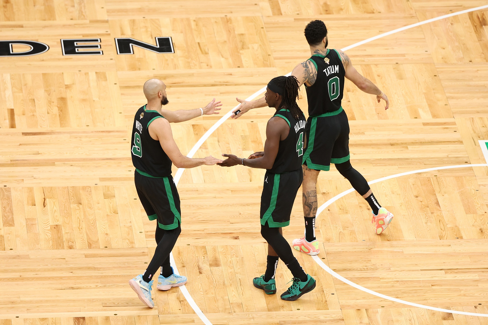 帕金斯:綠軍首發(fā)是聯(lián)盟最強(qiáng) 5人都是全明星級別&能進(jìn)最佳防陣