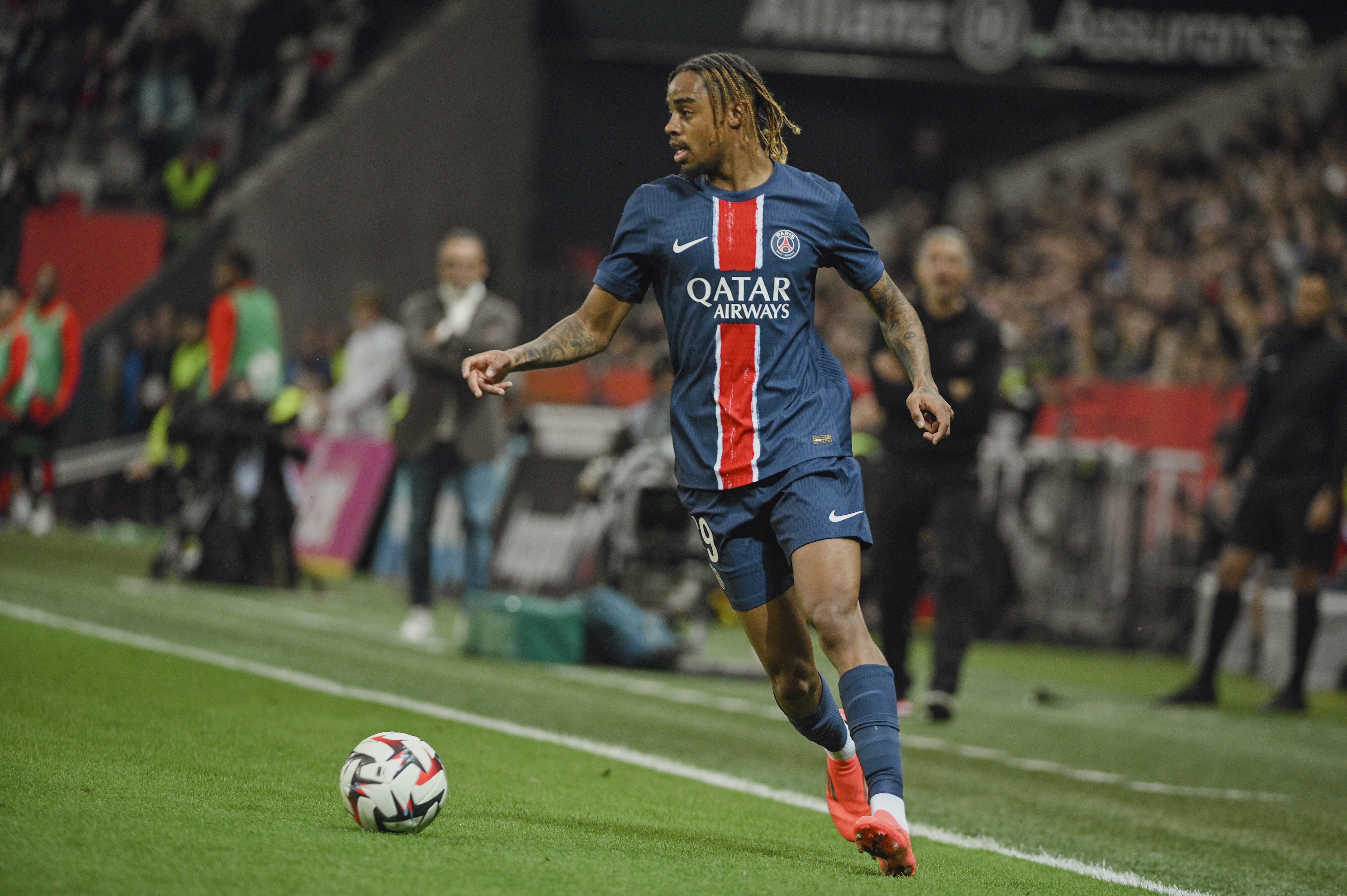 法媒：巴爾科拉與恩里克的關(guān)系緊張，這也導(dǎo)致了球員表現(xiàn)出現(xiàn)下滑